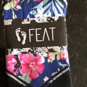 FEAT Size Small Socks